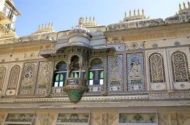 03 City-Palace,_Udaipur_DSC4352_b_H600